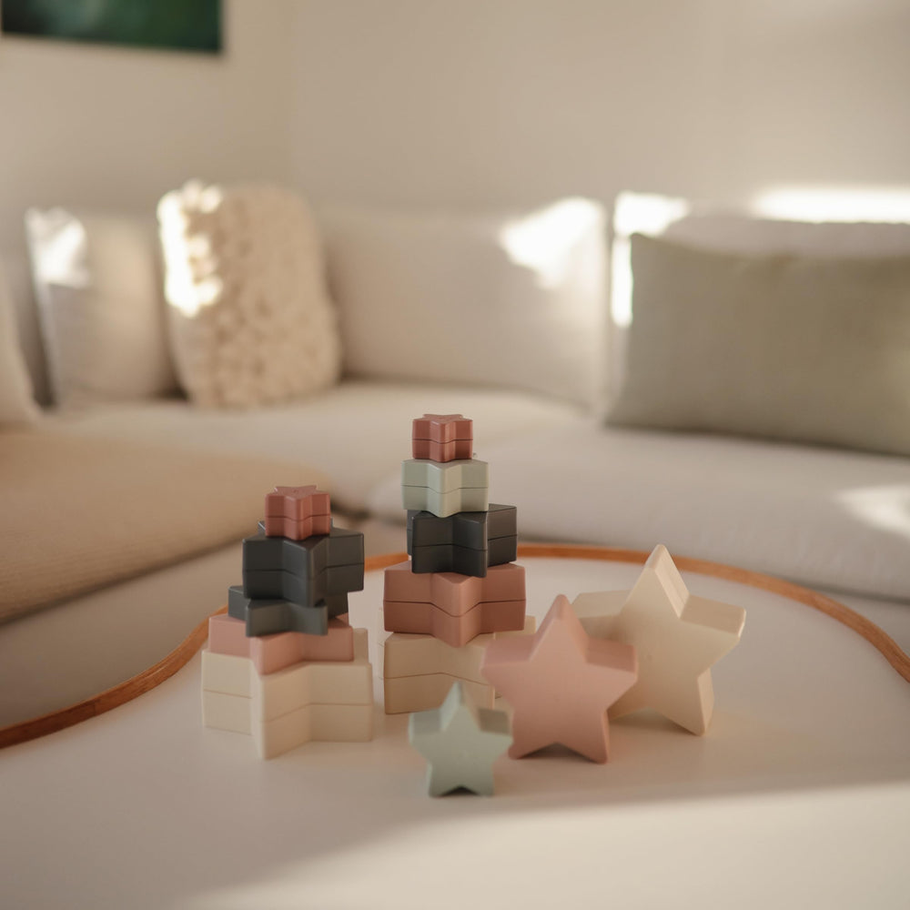 Mushie Nesting Stars Toy easy-clean design for quick handwashing.