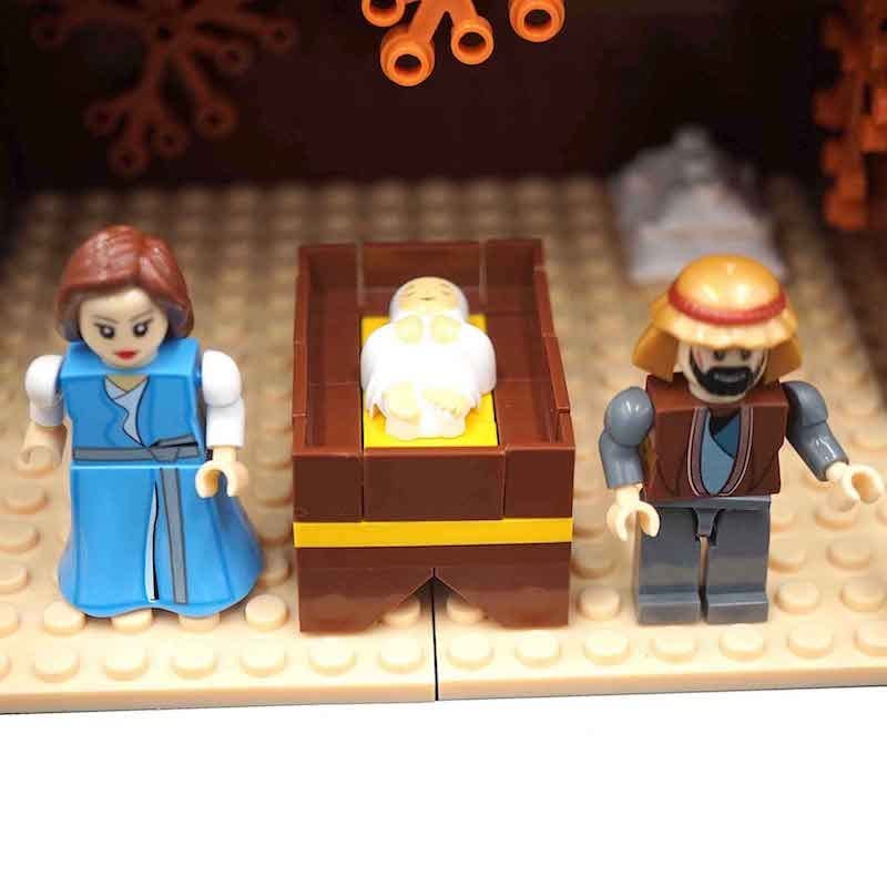 Nativity Bricks Donkey figure complements the stable setting