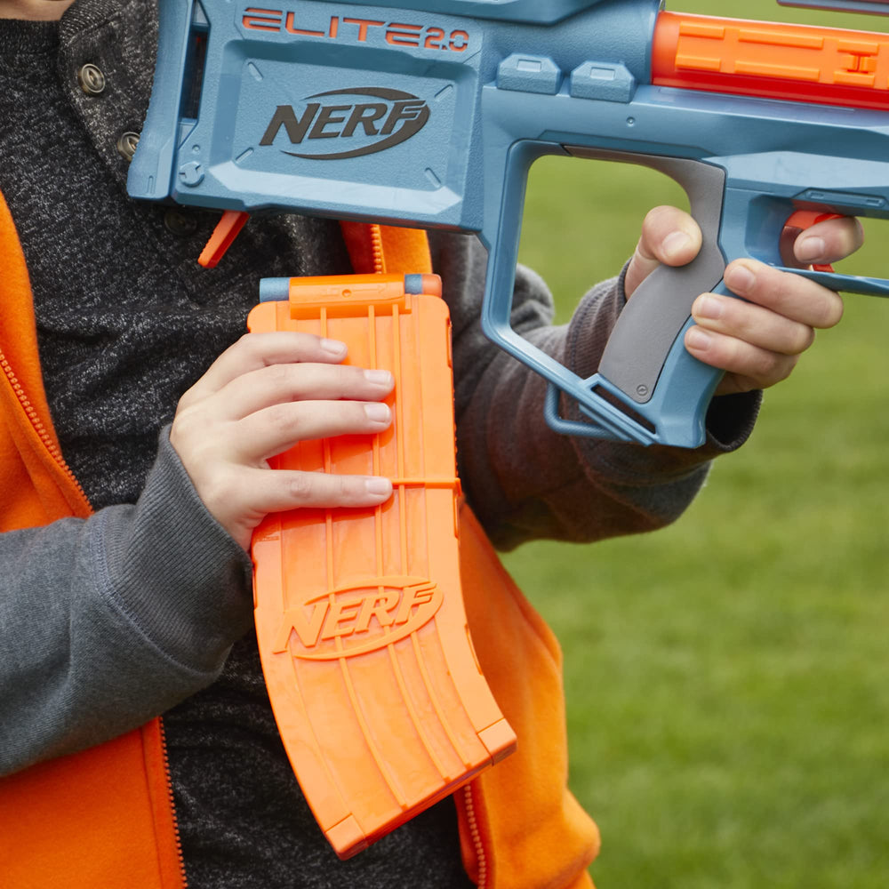 Nerf Elite 2.0 Motoblitz six-dart airblitz burst in action.