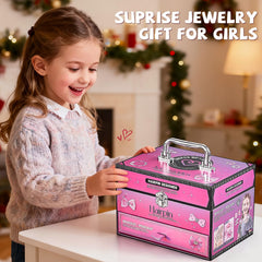 NewBandMo DIY necklace bracelet kit inspires creative jewelry making.