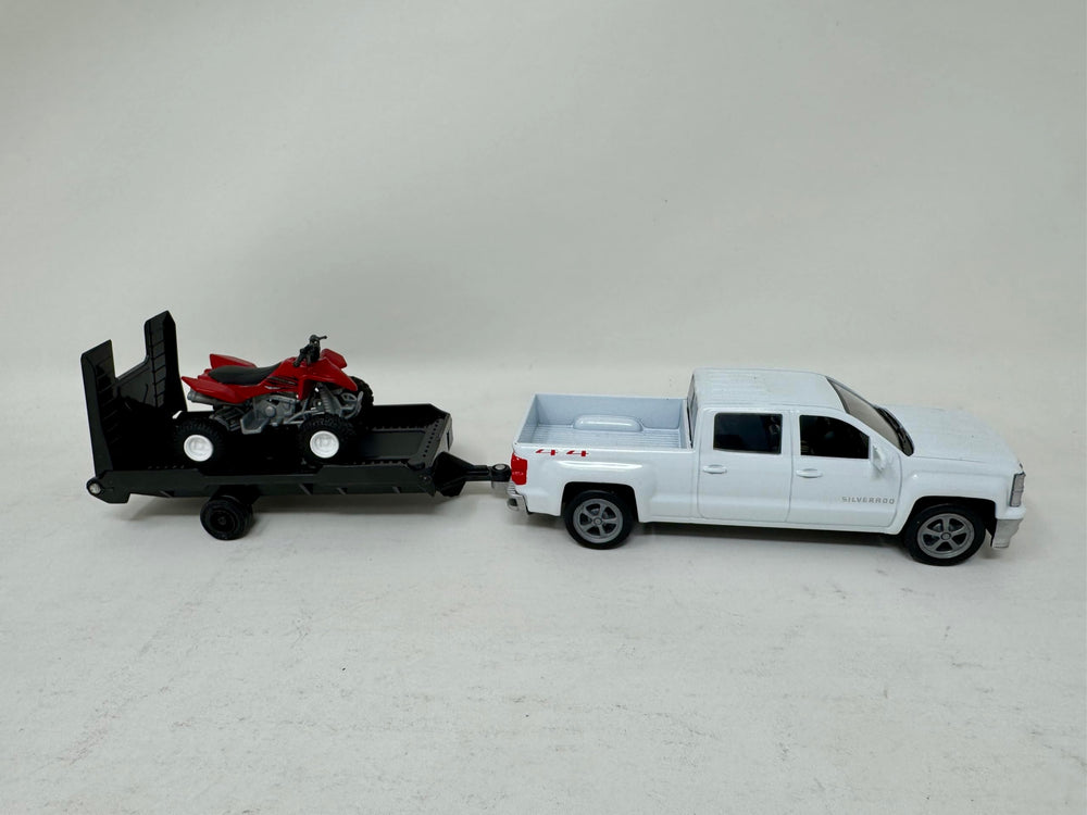 NewRay Silverado with trailer shown in side view for authentic detailing.