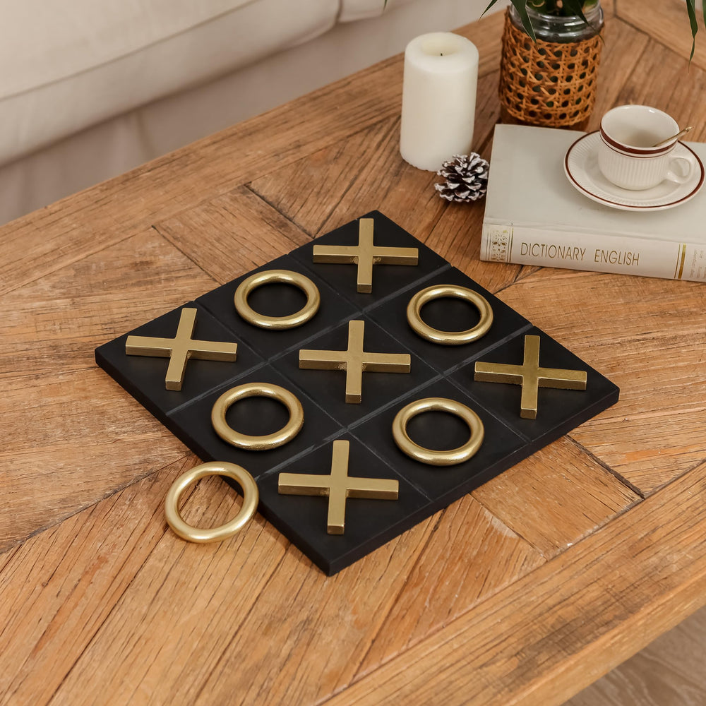 NIKKY HOME 3D X and O pieces provide tactile play experience.