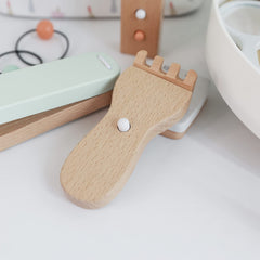 Nunukids headband and hair clipper enhance realistic role-play.