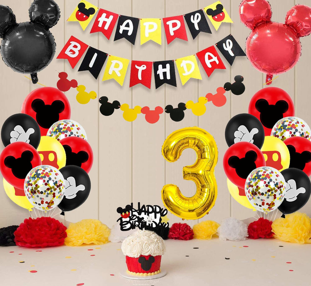 Nyhpar Cartoon Mouse foil balloon 3 enhances the centerpiece with shine.