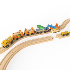 Orbrium track carriers enable cargo-style rearranging and layout builds.