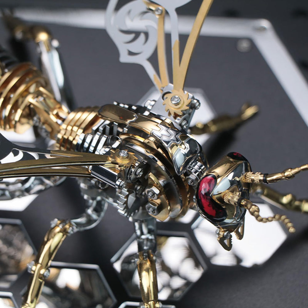 OreilleStar Wasp completed sculpture: desk-worthy centerpiece that sparks conversations.