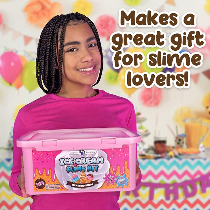 Original Stationery 31-piece set supports imaginative play and hands-on learning.