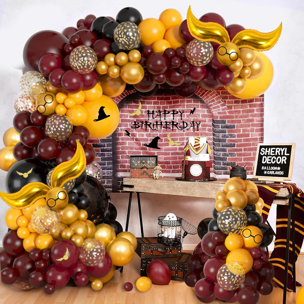 Ouddy Life wizard hat foil balloon creates a standout centerpiece.