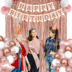 Ouddy Party happy birthday banner ties the décor theme together beautifully