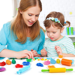 Oun Nana rolling pins help kids shape and smooth dough confidently.