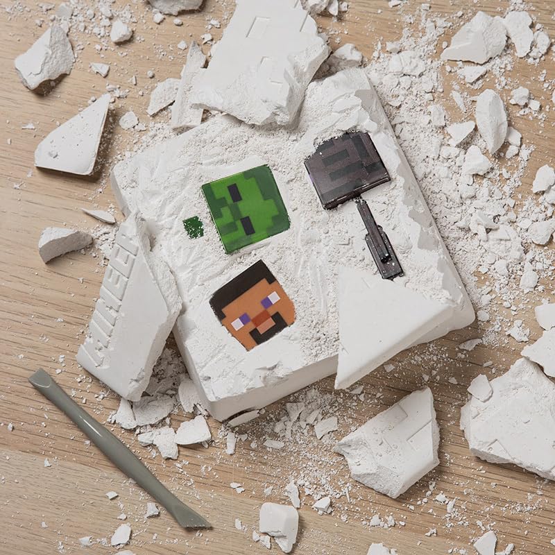 Paladone Minecraft Excavation Kit: three figures revealed in a treasure-hunt style activity.