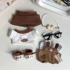 PanniOhye glasses finish the dress-up look for 17cm dolls.