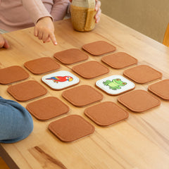 Peapod Play tiger card supports color recognition and fine motor play