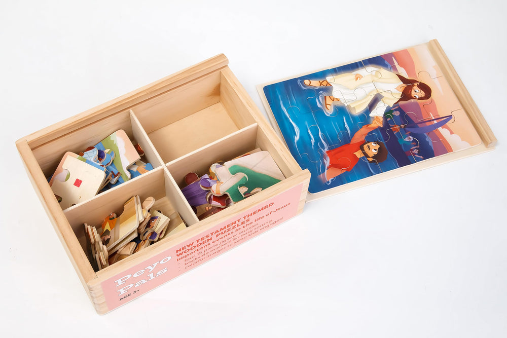 Peyo Pals Bible Puzzles: Family-friendly play for shared moments.