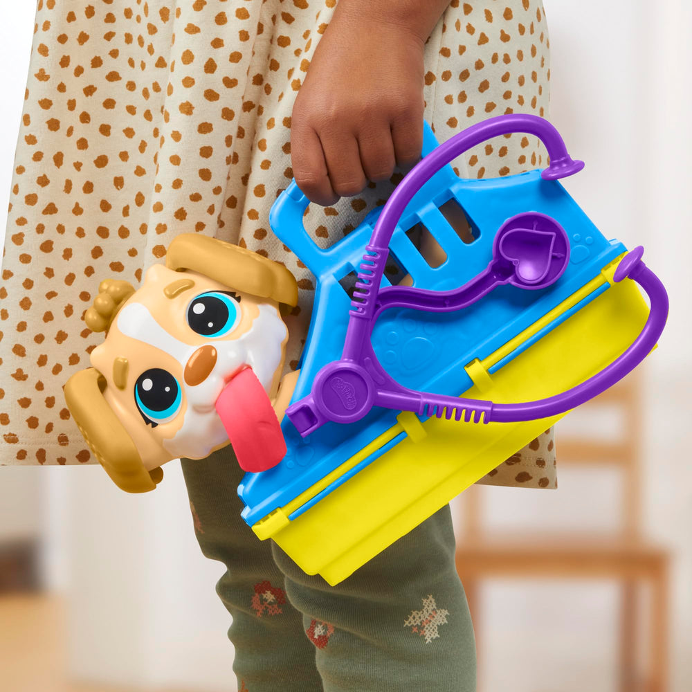 Play-Doh Care 'n Carry tweezers for removing fleas.