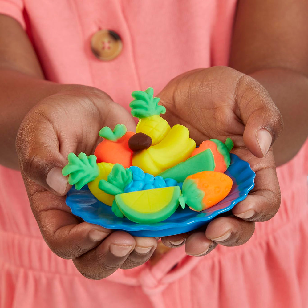 Play-Doh Kitchen Creations Busy Chef's Restaurant Playset five color canisters bring vibrant meals to life.