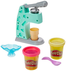 Play-Doh spoon and accessories complete pretend treats.