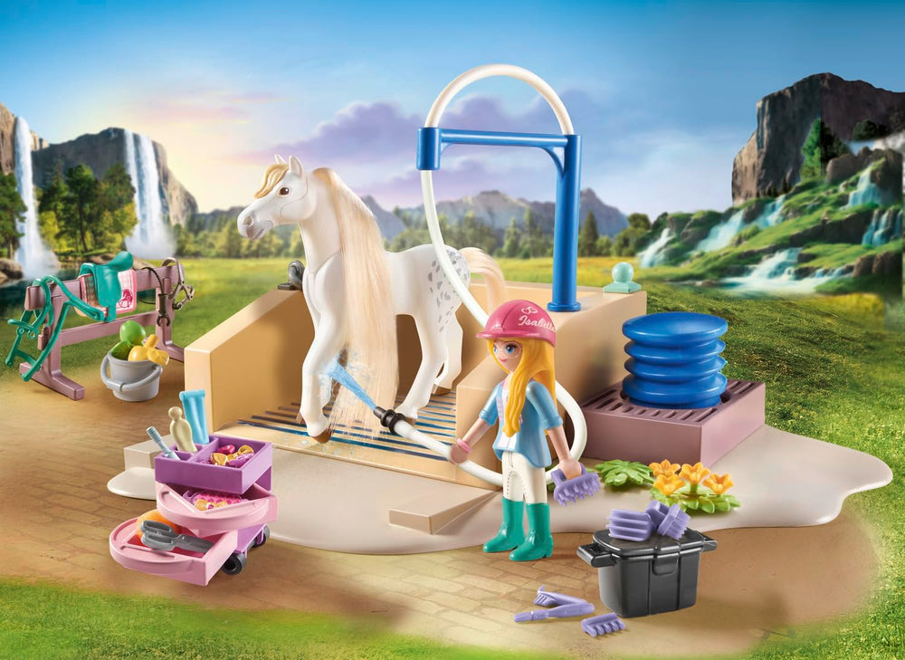 Playmobil Lioness and horse with saddle and bridle for authentic riding adventures.