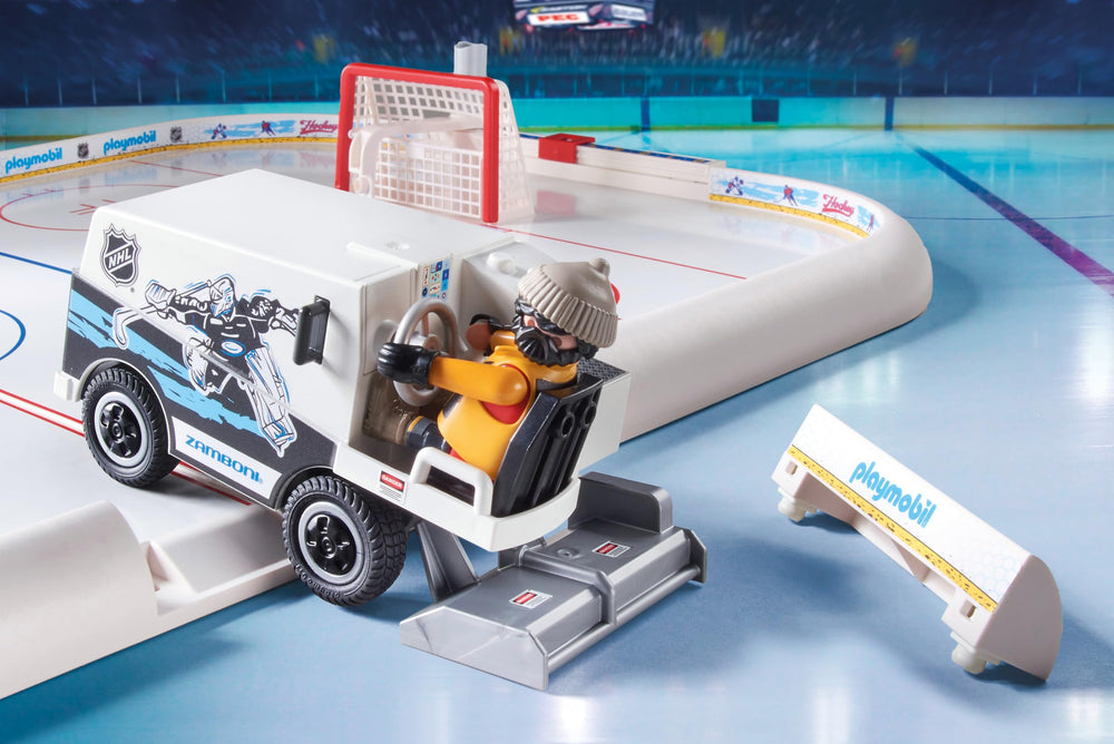 Playmobil NHL Hockey Arena include pucks for immediate play.
