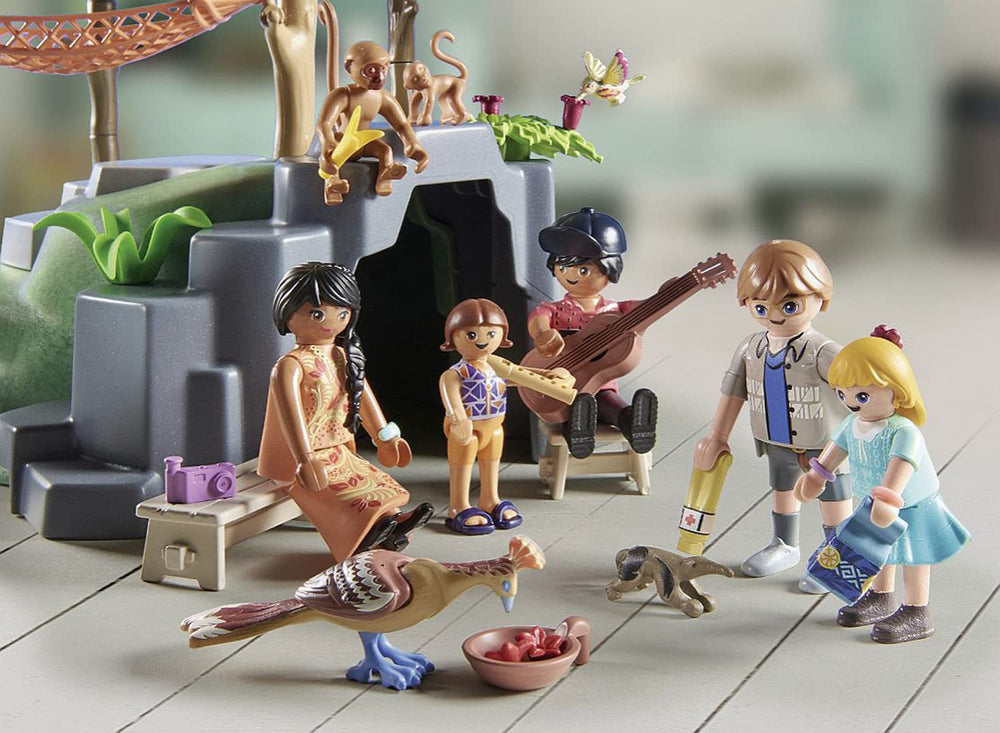 Playmobil Wiltopia campfire scene for family storytelling and meals.
