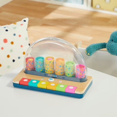 Playskool Little Wonders Pop-A-Tune promotes color matching during play sessions.