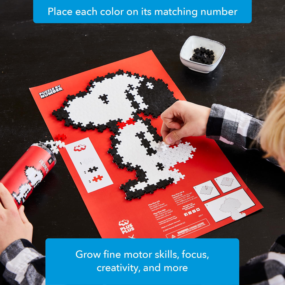 Plus Plus Joe Cool motif with interlocking pieces for imaginative stories.