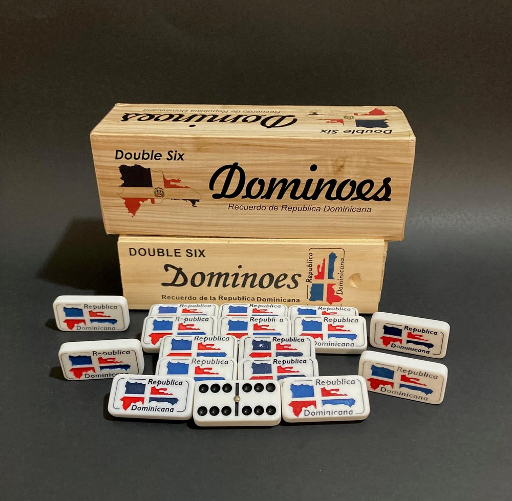 PRK 14 novelty-size domino set designed for easy handling and flexible use.
