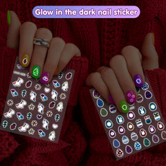 PUPPSITTY finger-separator-nail-file aids precise painting and comfort.
