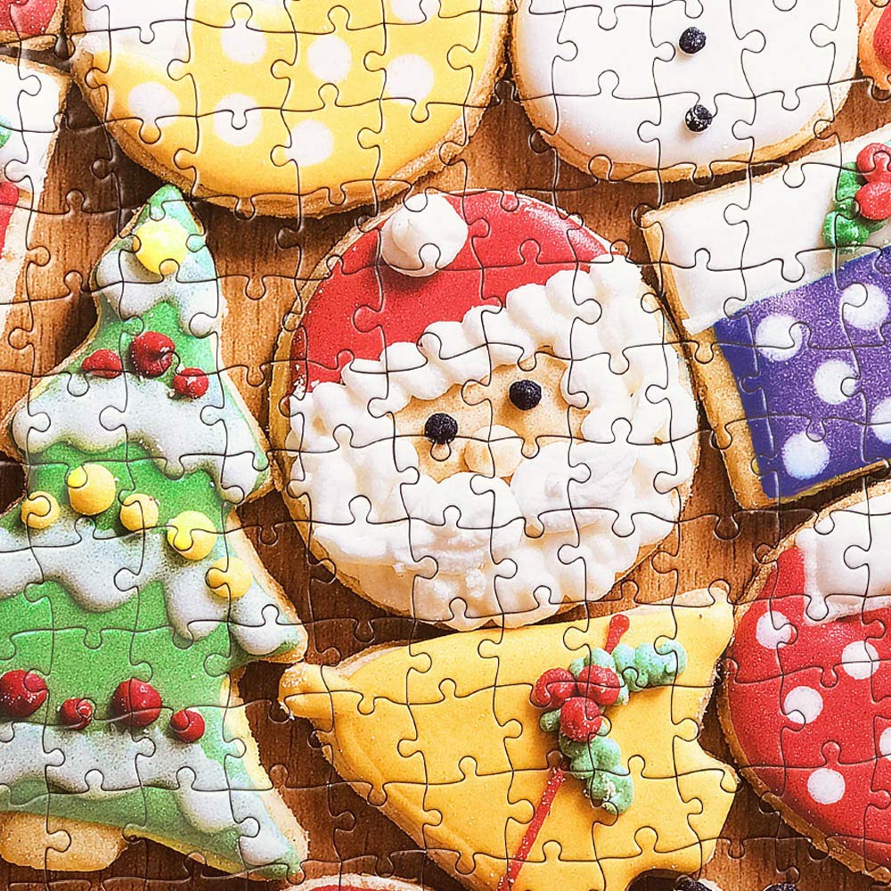 PUZZLE EZ kids puzzle activity promotes focus and teamwork.