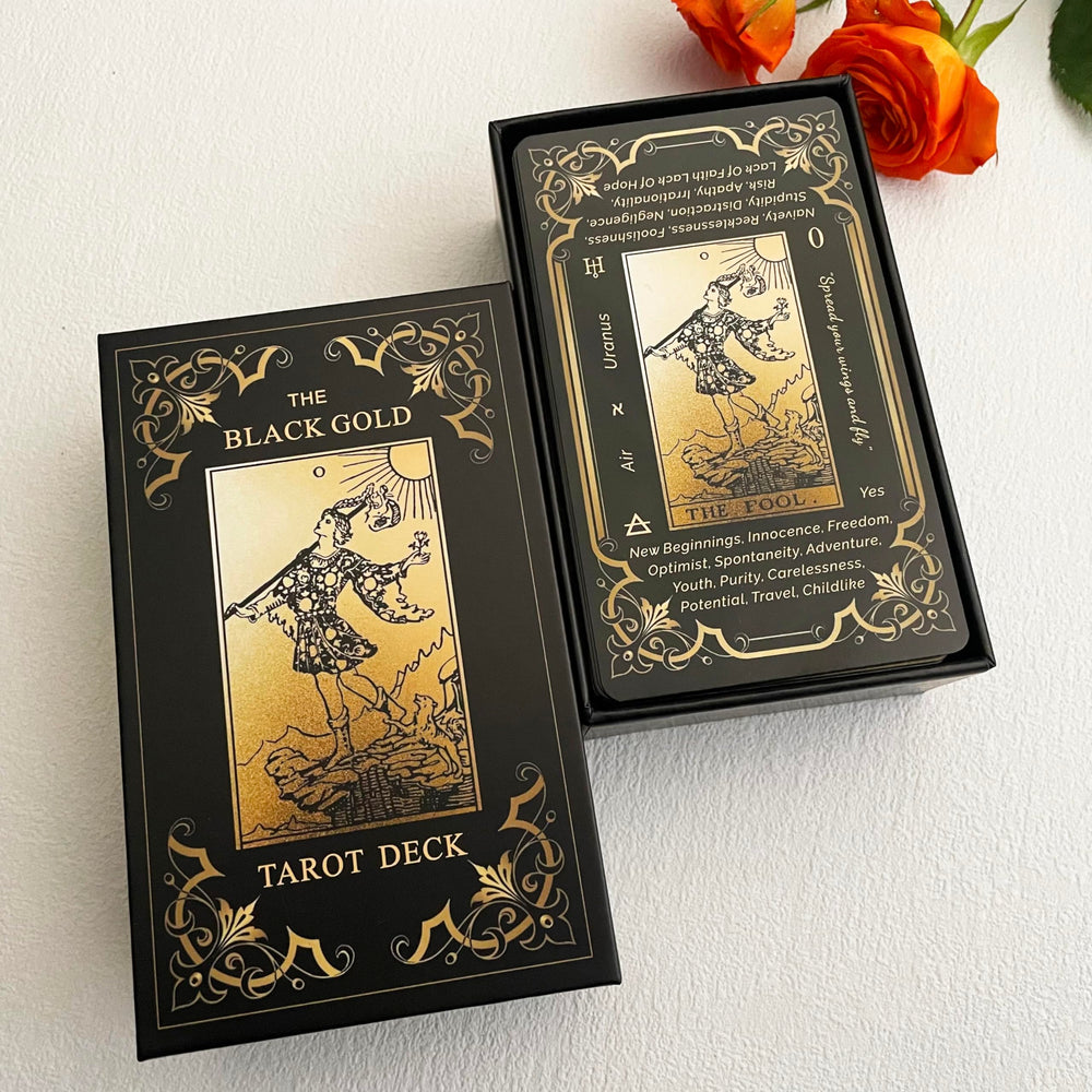 Qcsdckot 400gsm coated paper ensures durable, smooth shuffle.