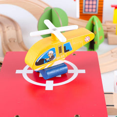 Qilay magnet trains encourage magnetic play and interactive track building