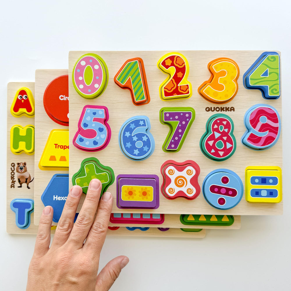 Travel-friendly QUOKKA puzzle box for on-the-go learning.