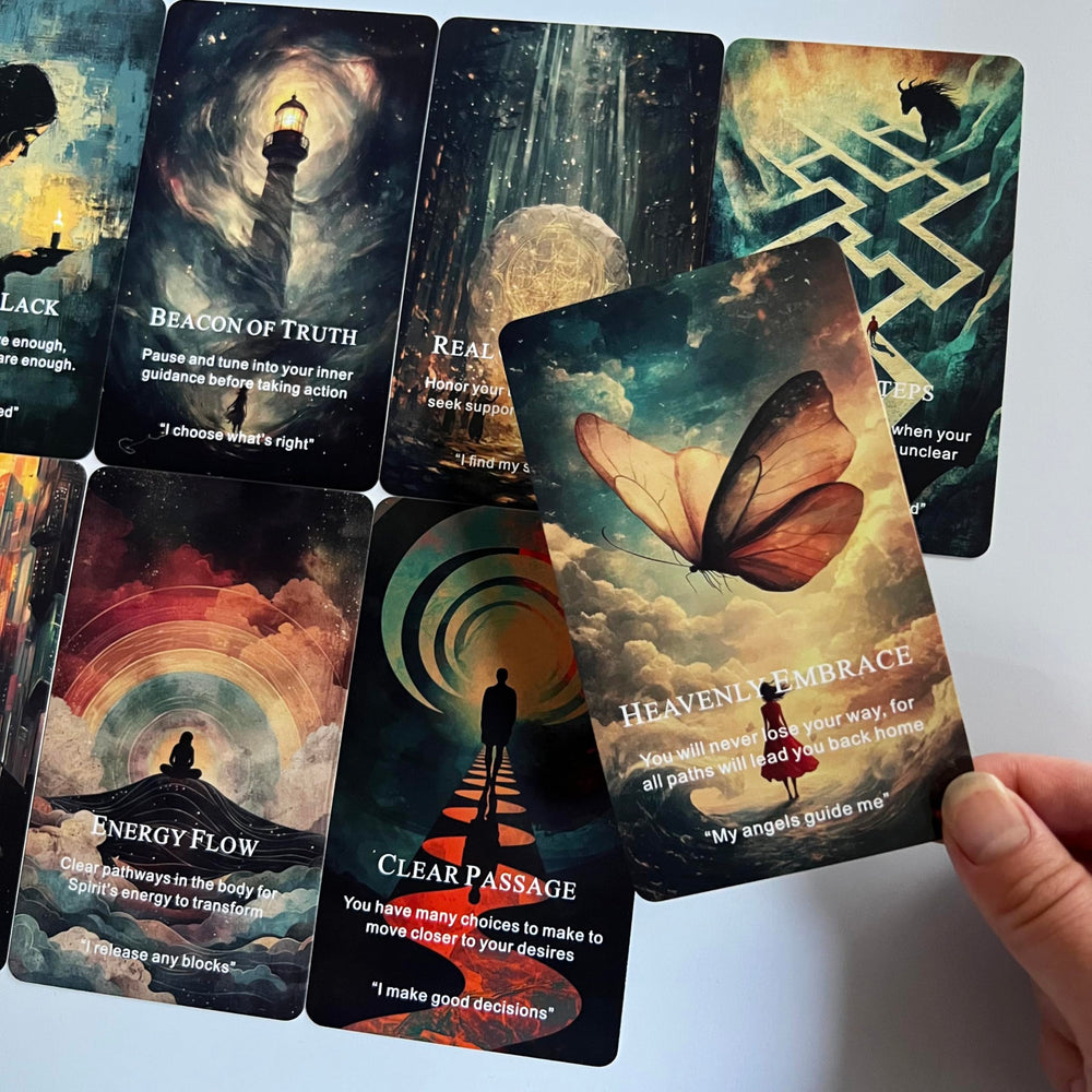 Qymagicz card with printed keywords supports quick interpretation.