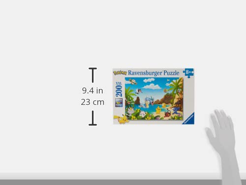 Ravensburger XXL puzzle assembly for family time and collaborative play.