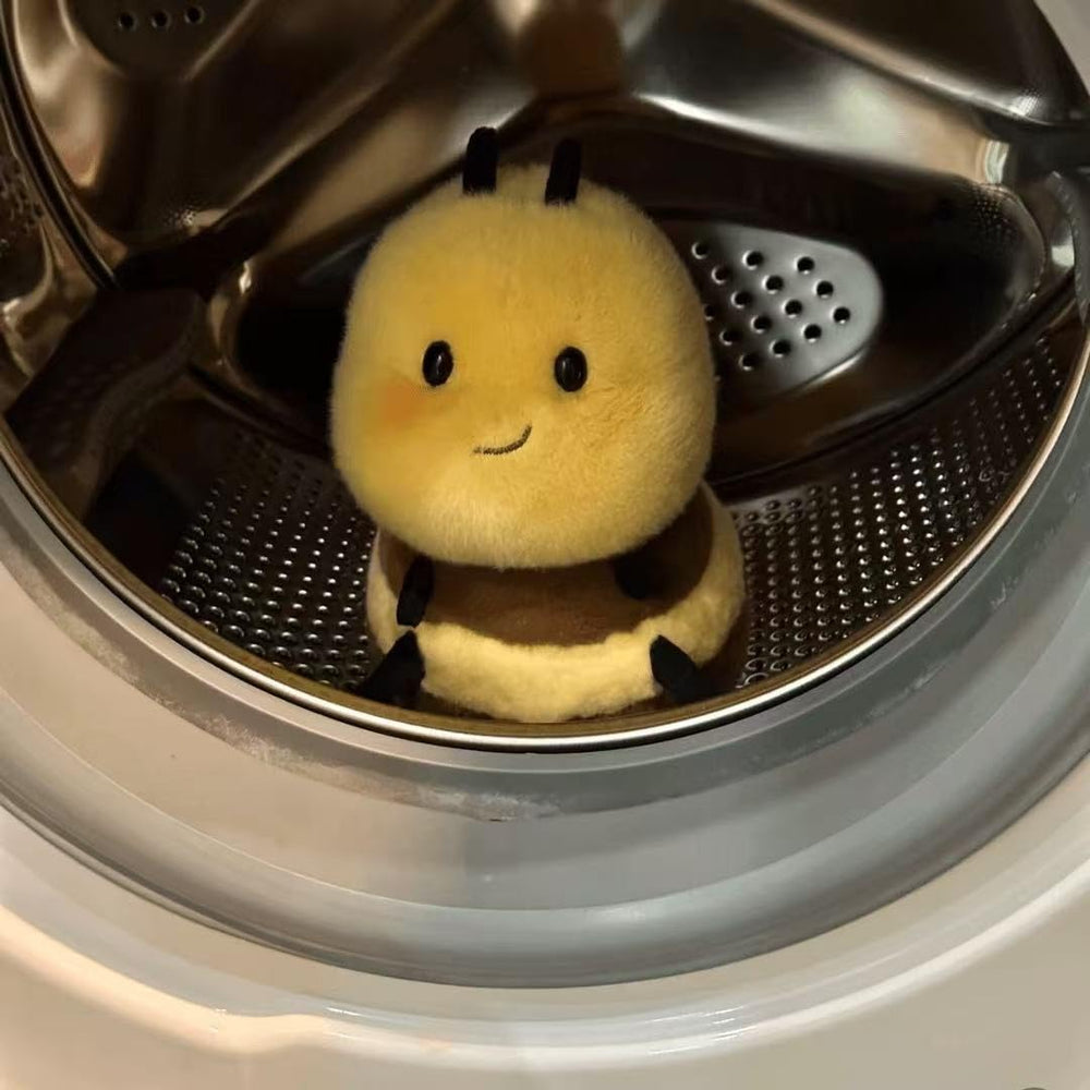 RHHSSE Chubby Smiling Bee Plush kid-friendly hug buddy for bedtime.