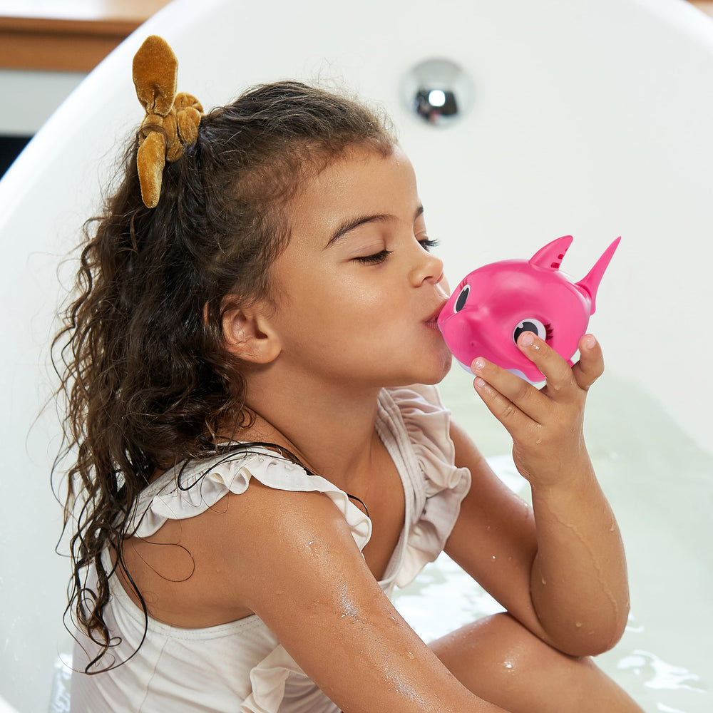 Robo Alive Junior Baby Shark yellow mommy version for family bath