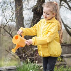 ROBOTIME Kids Gardening Tools apron: lightweight apron keeps clothes clean during projects.