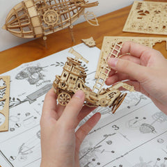 Rolife airship-building session with a child promotes bonding through creativity.