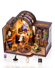 Rolife Miniature House Kit box displaying Mayberry Street scene, ideal for display.