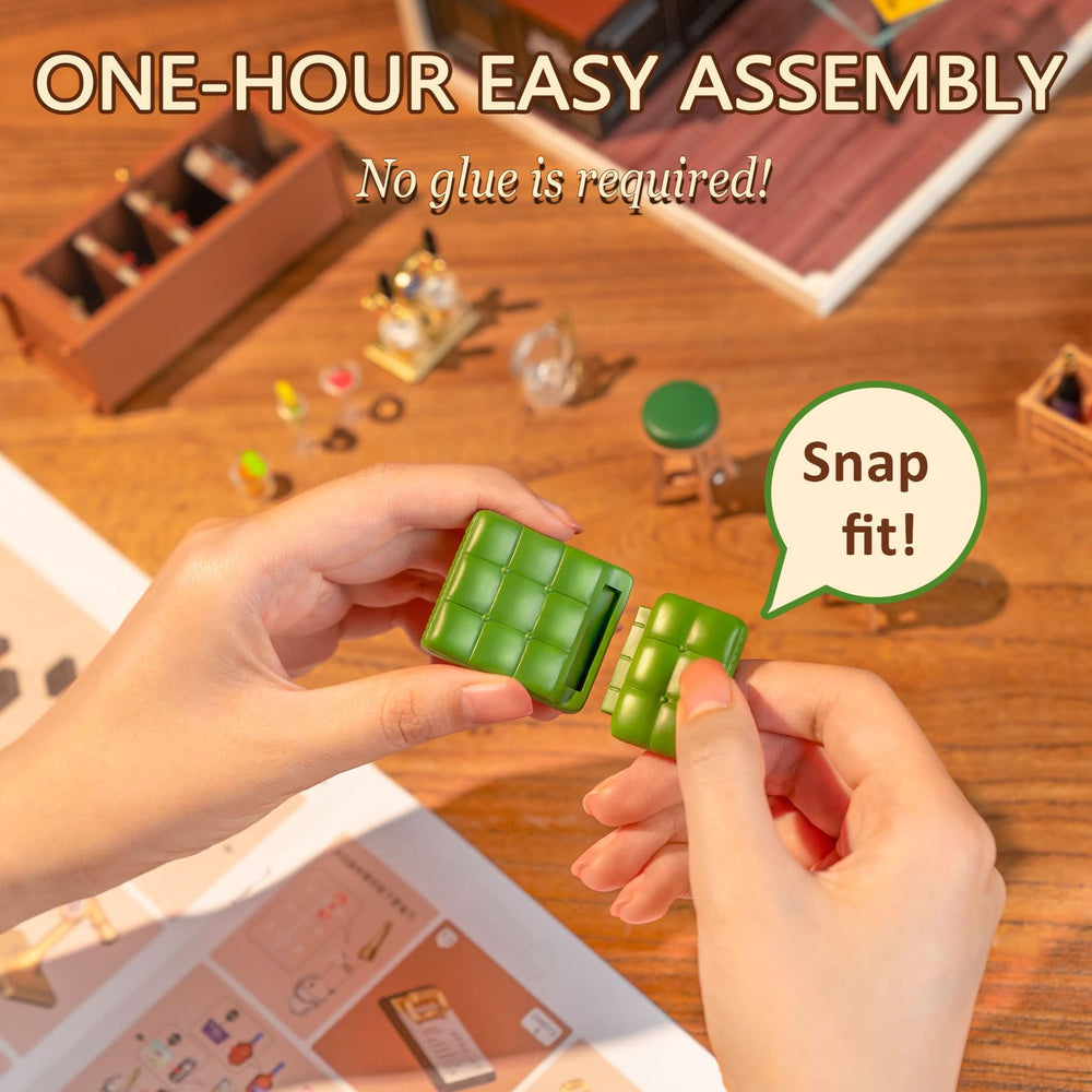 Rolife mini figures fit for interactive display and storytelling