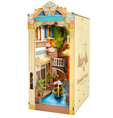Rowood Venice canal scene Book Nook fills shelf with warm ambiance