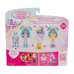 Royale High art accessories set to personalize looks and collections.