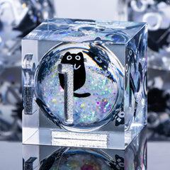 Roycevon resin cat-d12 liquid-core dice, bold engraving for quick reads
