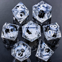 Roycevon sharp-edge DND dice with high-contrast numerals for easy reading.