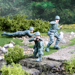 Safari Ltd Army Men kneeling soldier for tactical play and reenactments