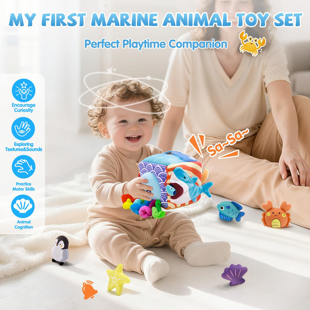 SAIMAND plush crab highlights bright colors to engage little eyes.