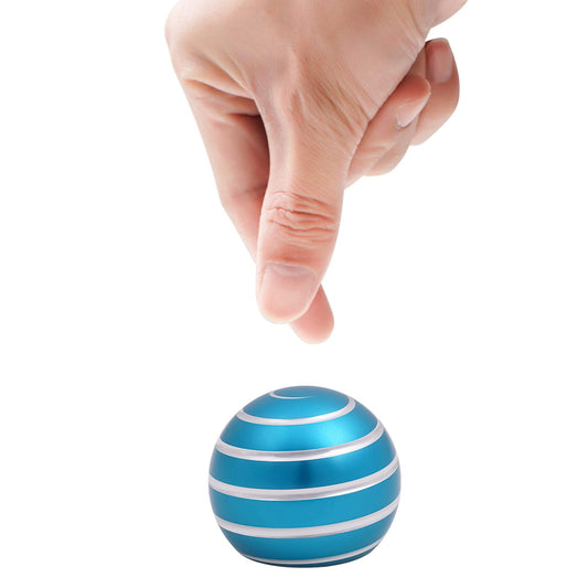 Samisoler desk kinetic toy showing a rotation illusion for focus at work