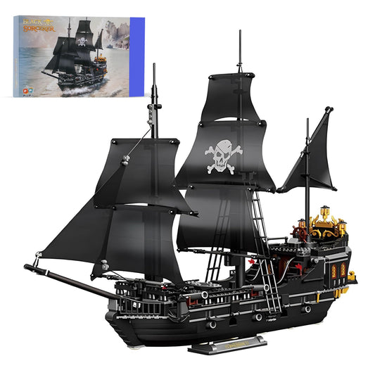 SAMYBLOCKS Pirate Ship exterior detail for an eye-catching display.