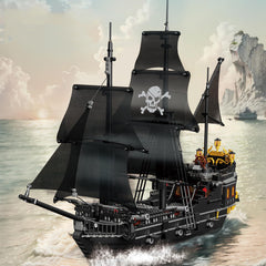 SAMYBLOCKS Pirate Ship mini bricks emphasize precision and long-term durability.