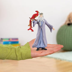 Two-piece Dumbledore and Fawkes set for scene recreations and gifts.